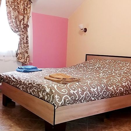 Hotel Dnipro Eksteriør billede