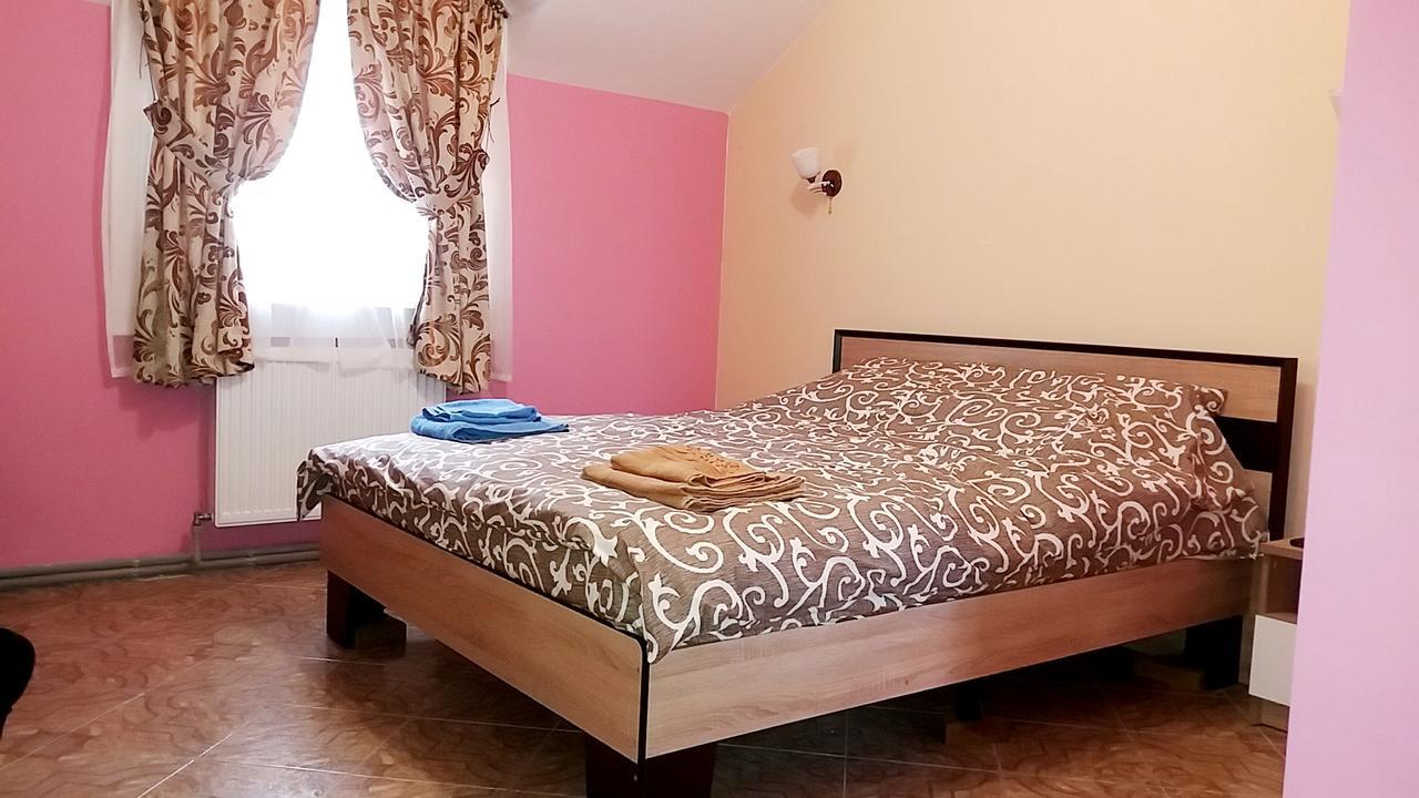 Hotel Dnipro Eksteriør billede